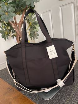 New Travel Bag/ Duffel bag/ Tote / Weekender bag