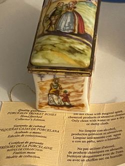 Del Prado Antique Porcelain Trinket Box