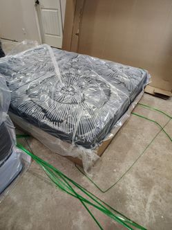 NUEVO,  COLCHÓN QUEEN SIZE SERTA, HÍBRIDO 14.5"