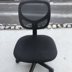 Very Good Condition Office Chair
