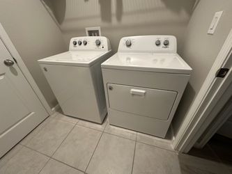 Whirlpool Washer & Dryer Set – Good Condition