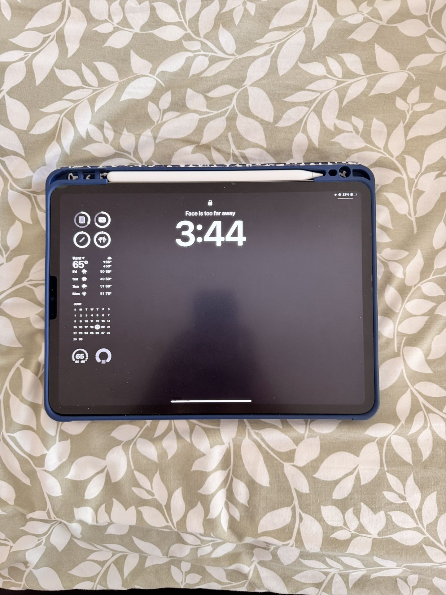 iPad Pro (3rd Gen) w/ Case, Pencil, And Screen Protector