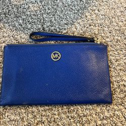 Michael Kors Wristlet 