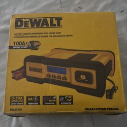 DEWALT 100-Amp Car Battery Charger/ Car Battery Maintainer