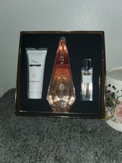 Woman Gift Set 🎁. Givenchy