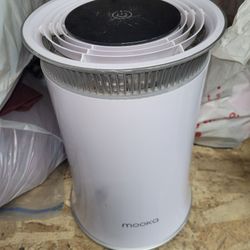 Baby Air purifier , great for clearing cigarette smell