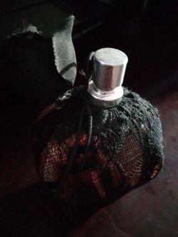 Name brand perfume. Mint. $15 OBO.