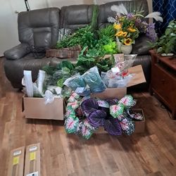 PL1 / NIB Artificial Plants For Weddings/ Events / Business Lobbies /Home Improvement/ Business Event /