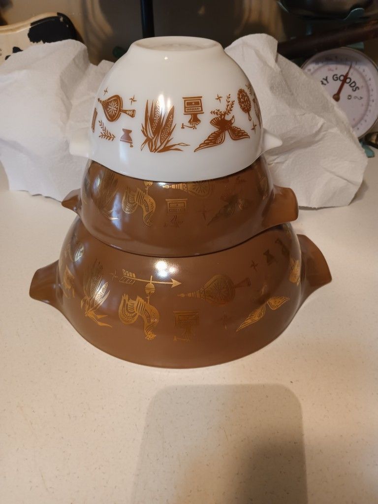 Pyrex Cinderella Bowls