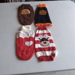 4 Dog Sweaters New $10 Size Small