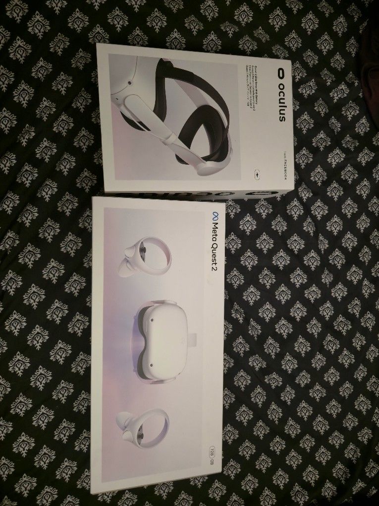 Oculus quest 2 128gb and meta quest 2 elite strap with battery