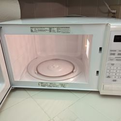 whirlpool microwave