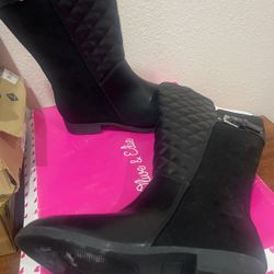 Girls Boots