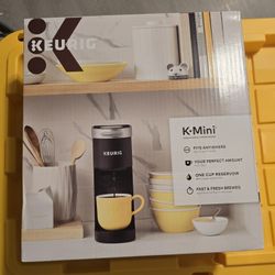 Keurig K-Mini BLK With K-cup Pod Carousel