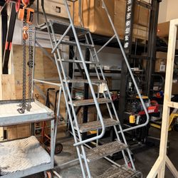 7 Step Rolling Safety Ladder Stairs 
