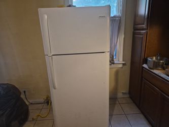 Good working fridge