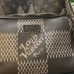 Louis Vuitton Men's Backpack 