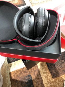 Wireless headphones
