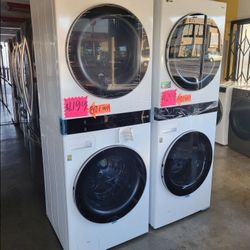 LG ThinQ WashTower Single Unit Front Load Washer 4.5 Cubic Feet Dryer 7.4 Cubic Feet