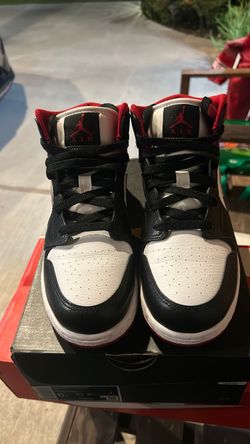 Air Jordan 1 mid gs