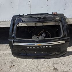 CHEVY SUBURBAN 2021-2025 TAILGATE DOOR 