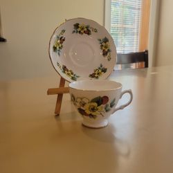 Bone China Queen Anne teacup set