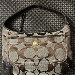 Coach Shoulder Bag with wallet 