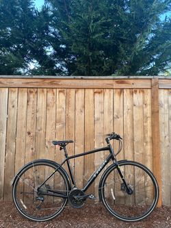 Trek Allant 7.4 Hybrid Bike - Large 20” Frame  City Commuter Fitness Bicycle