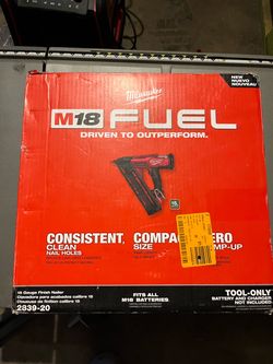 Milwaukee M18 FUEL 15 Gauge Finish Nailer