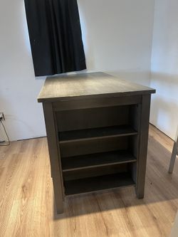 Dining room Table & Chairs