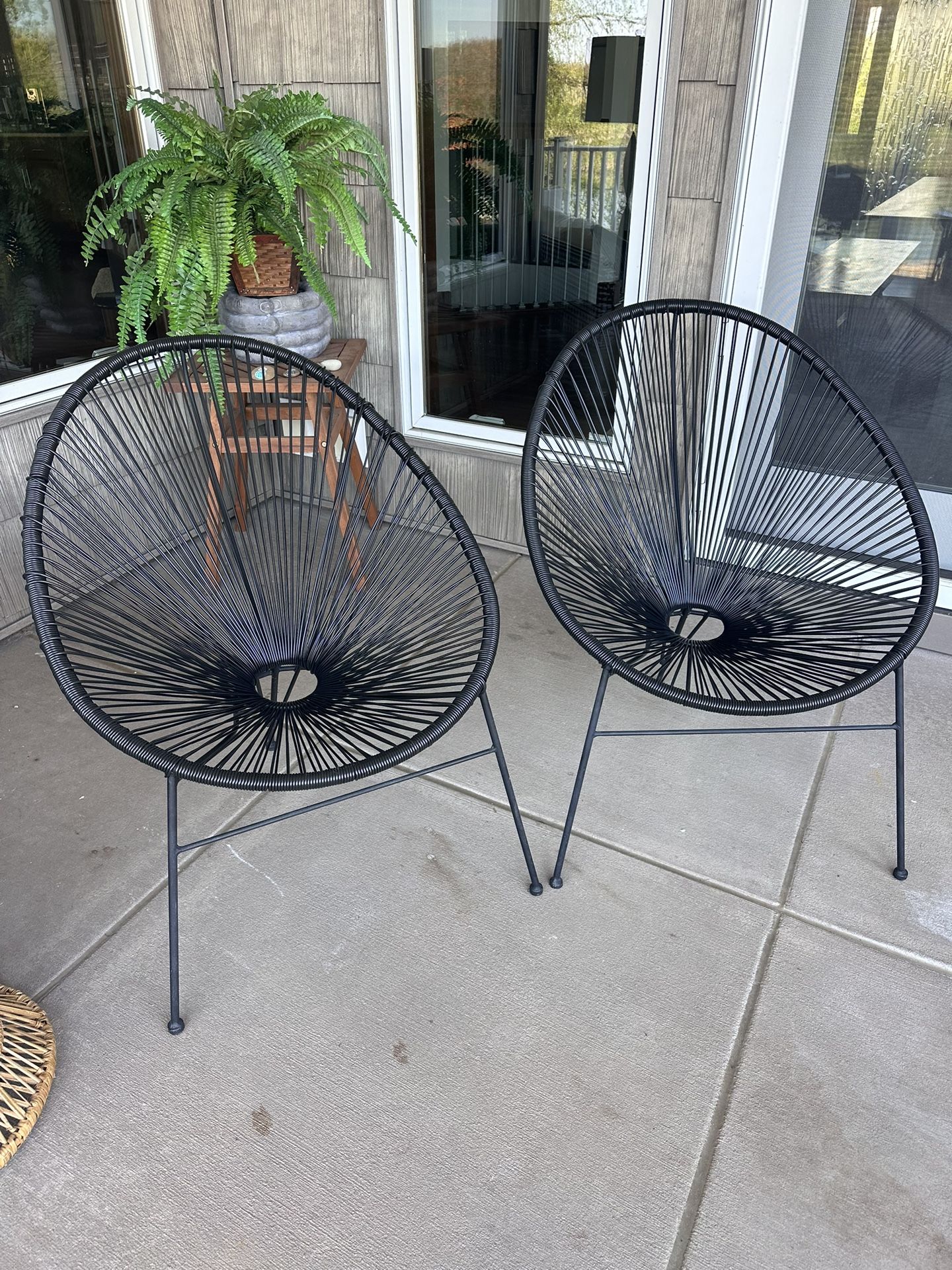 2 Outdoor/indoor Chairs