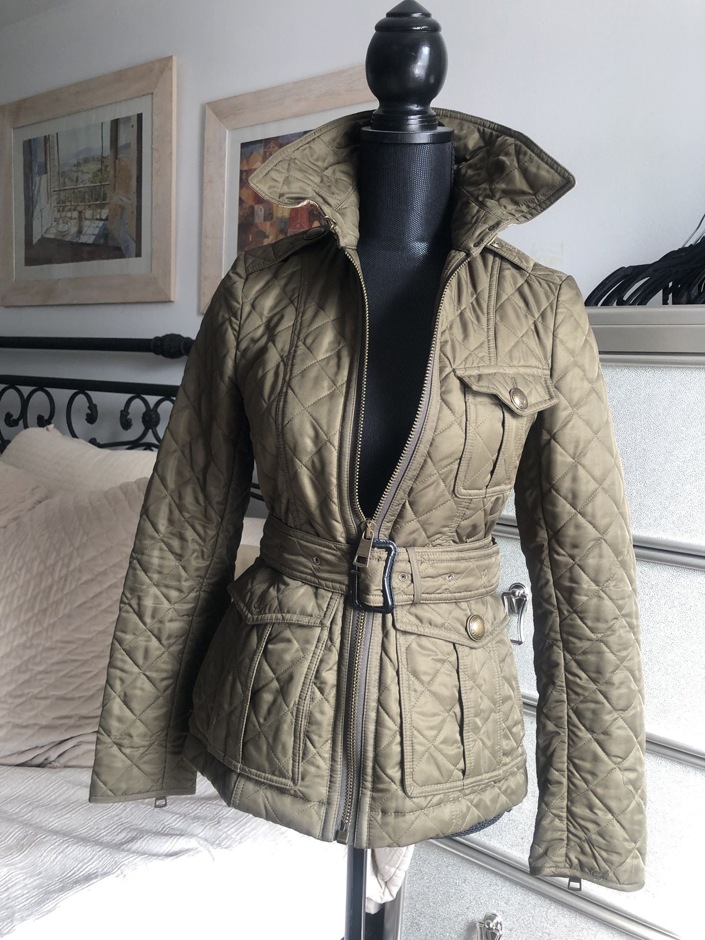 BURBERRY Women’s Quilted Jacket Size XS