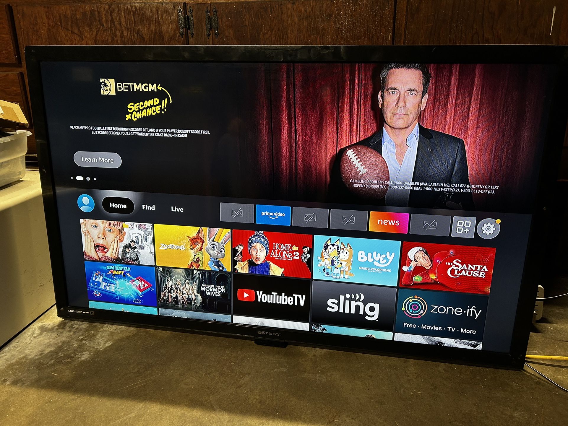 Emerson 50” Smart TV