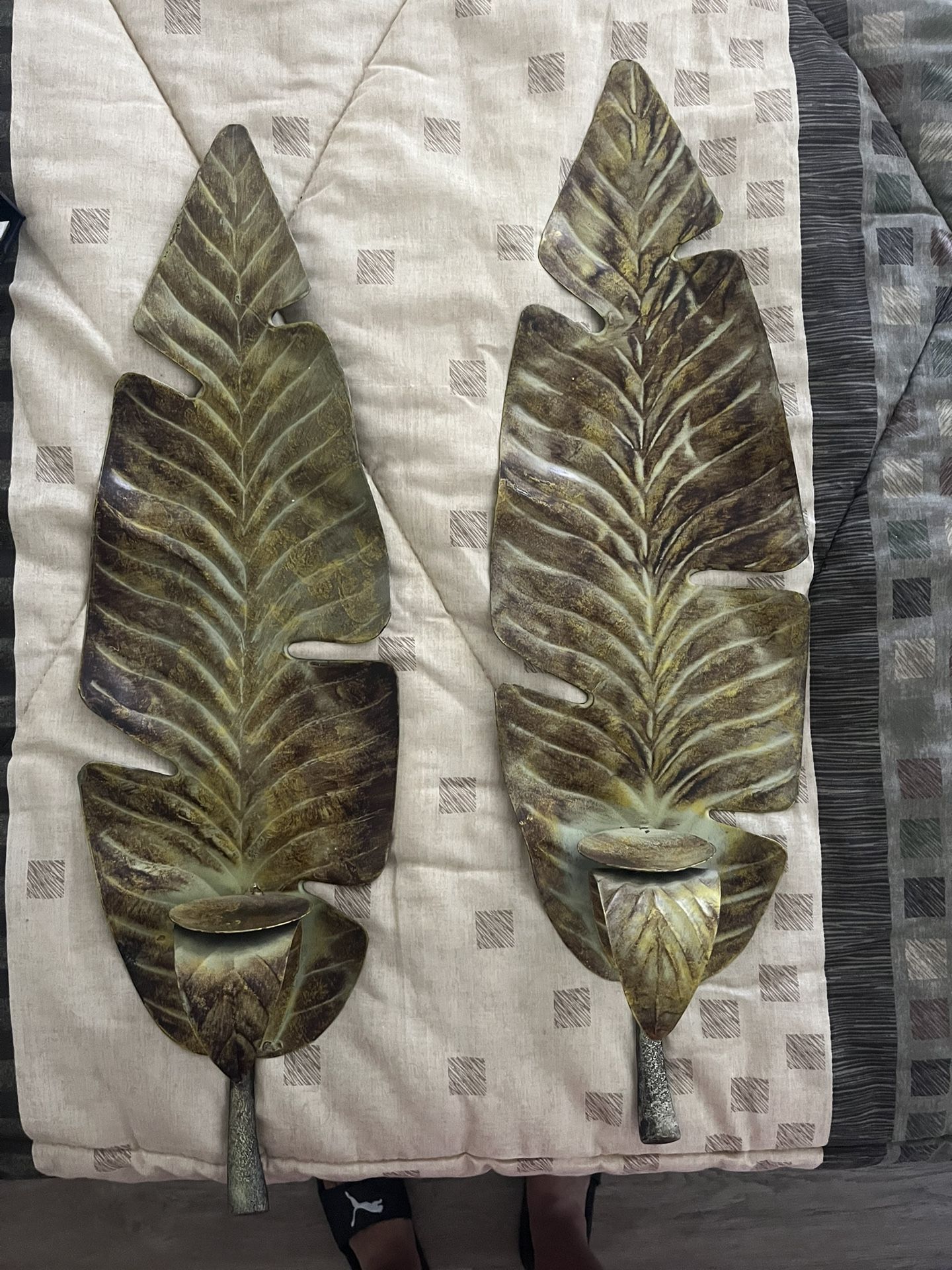 Leaf Candle Holder