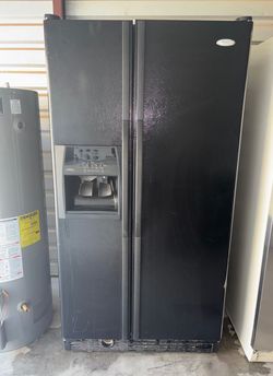 Black Whirlpool Refrigerator And Freezer