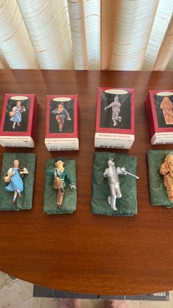 Hallmark Wizard of Oz ornaments dated 1994