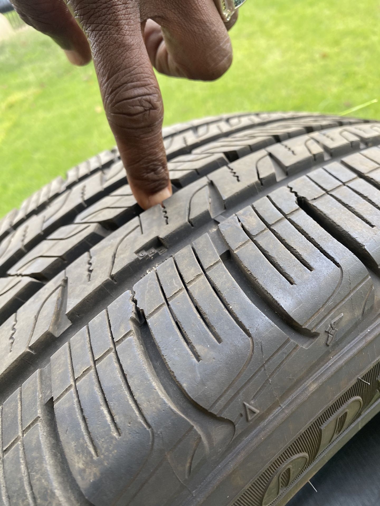 20 Inch Goodyear Tire (255/45/20