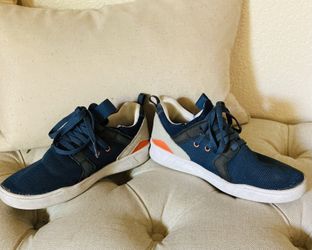 **Like New** Boy’s Size 4 Athletic Shoes