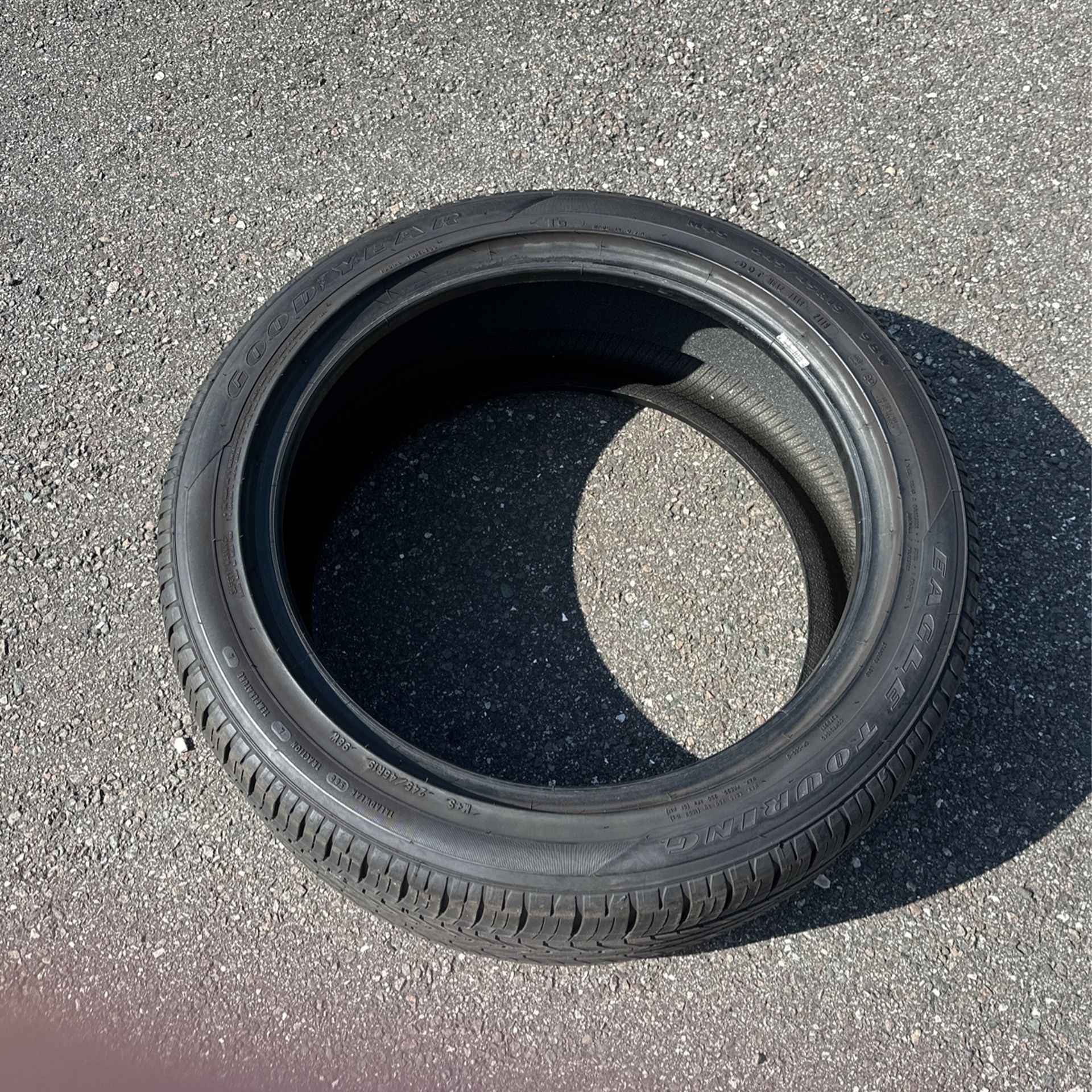 Goodyear Eagle Touring P245/45R19 Tire