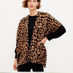 Loft  Cheetah Print Blanket Wrap