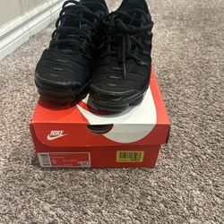 Nike Air VaporMax Plus 'Triple Black'