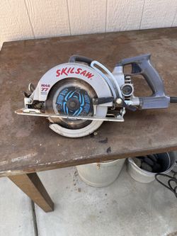 Skilsaw Mag 77 worm drive saw