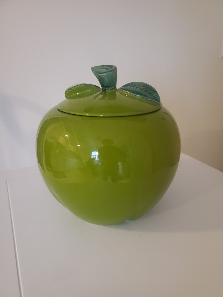 Vintage Green Apple Cookie Jar