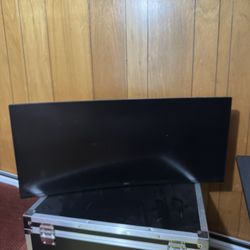 Dell 34 Inch monitor (Doesn’t Turn On)