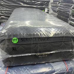 TWIN XL SIMMONS BEAUTYREST BLACK SERIES 3 (PLUSH) PILLOW TOP MATTRESS & BOX SPRING BED SET
