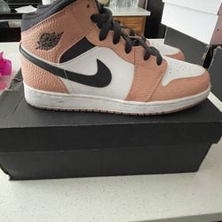 Air Jordan 1 Mid Gs