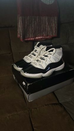 Nike Jordan 11 Concord size 10.5 GENTLY USED with box