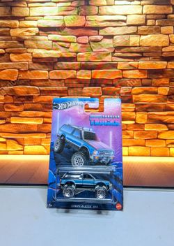 2024 Hot Wheels Tubular Trucks Series Chevy Blazer 4x4