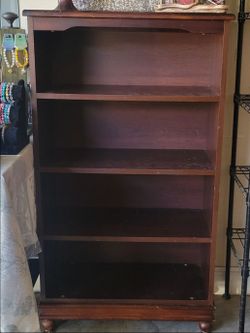 Bookcase/shelves