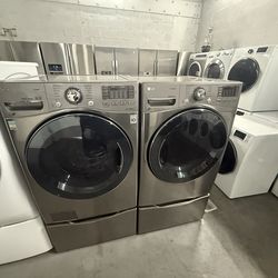 LG Washer And Gas Dryer Set “27 ( Lavadora y Secadora )